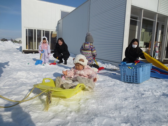 雪遊び⛄にこにこの日